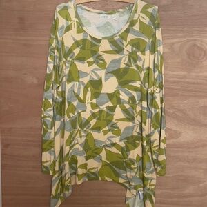 LOGO Lori Goldstein rayon tunic size XL green leaf print asymmetrical lagenlook
